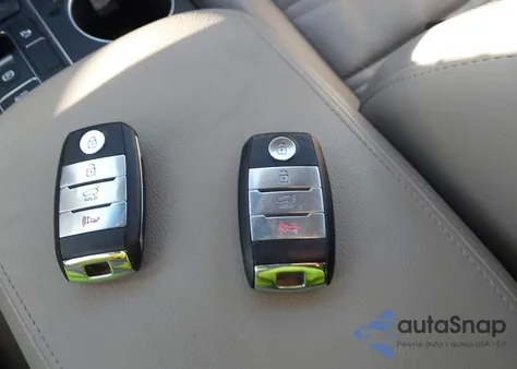 2019 Kia Sorento 3.3L Ex из США, поврежденный, VIN 5XYPH4A53KG568040